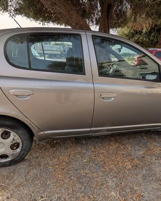 Toyota Yaris 2003