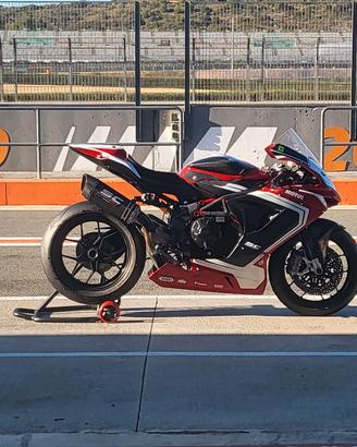 MV F3 civ SS 800 pista