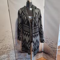 Cappotto in lana con cappuccio