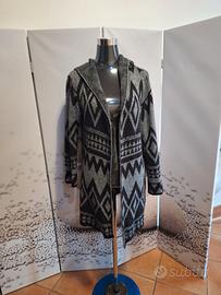 Cappotto in lana con cappuccio