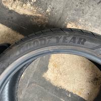 Ruote Goodyear 225-45R19 