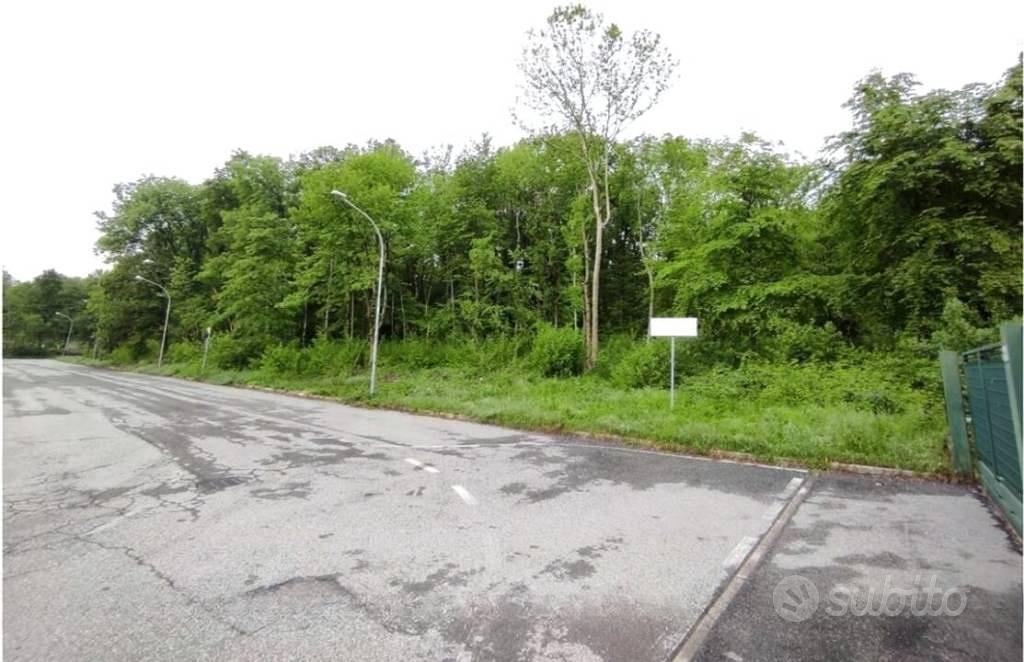 Immobile in asta di 3501 m² a Valmorea - Vista 2