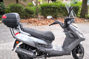 Kymco Dink 200