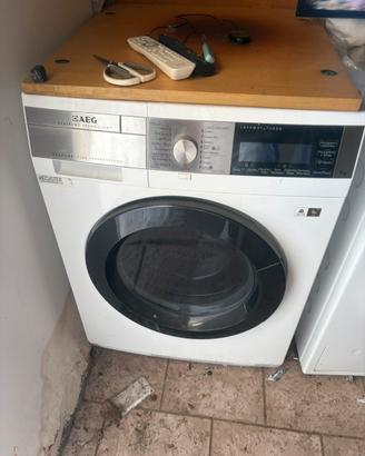 Lavasciuga a pompa di calore AEG 9kg A+++ 1600giti