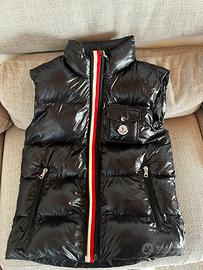 Smanicato Moncler, prezzo trattabile
