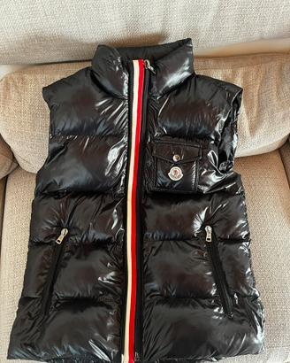 Smanicato Moncler, prezzo trattabile