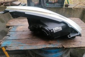 pezzi opel corsa del 2011.