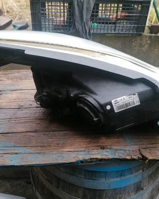pezzi opel corsa del 2011.