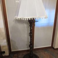 piantana lampada da terra antica