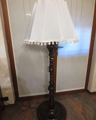 piantana lampada da terra antica