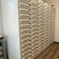 Cassettiera da farmacia (9 colonne)