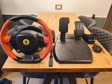 Volante Thrustmaster Ferrari 458 Xbox + Pedali