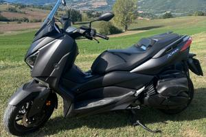 YAMAHA X-MAX 400