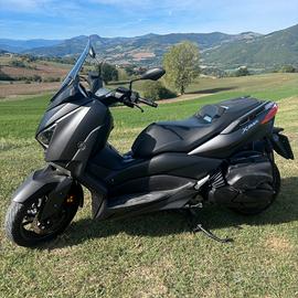 YAMAHA X-MAX 400