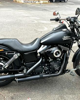 Harley-Davidson Street Bob Special (2016) – Dyna