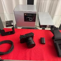 Leica Q2 Monochrom kit completo