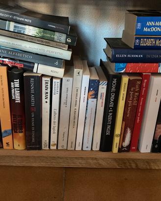 Stock 30 libri/romanzi