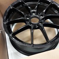 Cerchi Oz Leggera 17” pcd 7.5x112 neri+accessori