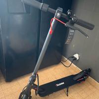 iScooter i9 – Monopattino Elettrico Nuovo 36V 350W