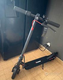 iScooter i9 – Monopattino Elettrico Nuovo 36V 350W