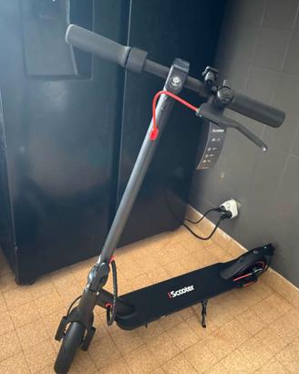 iScooter i9 – Monopattino Elettrico Nuovo 36V 350W