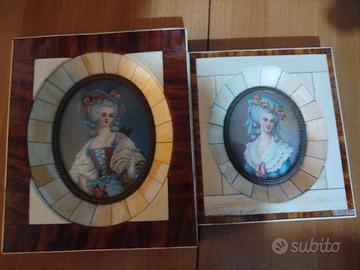 Coppia di miniature antiche su avorio con cornici 