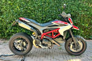 Ducati hypermotard 821 sp