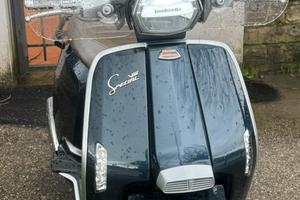 LAMBRETTA V200 Special 2021
