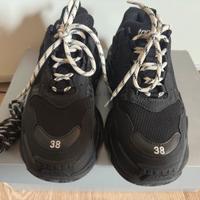 Balenciaga triple S nere (numero 38)