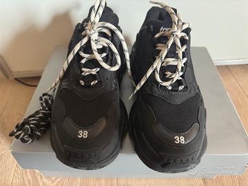 Balenciaga triple S nere (numero 38)