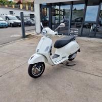 Piaggio Vespa 300 GTS hpe - 2023