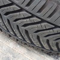 Gomme 4 stagioni 2 nuove e 2 usate