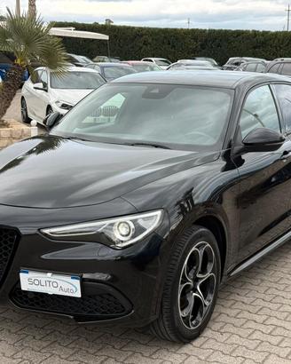 Alfa Stelvio 2.2 TD 210 CV AT8 Q4 Veloce