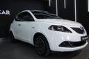 lancia-ypsilon-1-0-70-cv-hybrid-gold