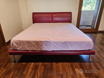 Frau letto