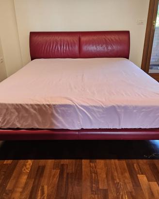 Frau letto