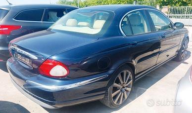 Ricambi Jaguar X-Type 2.2 D del 2006