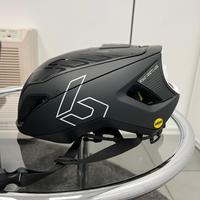 Casco e occhiali da bici Bollè