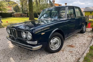 Lancia Flavia 2000 carburatori interni splendidi