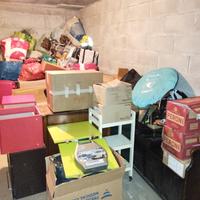 tutto il contenuto del box arredamento,informatica