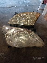 fari anteriori TOYOTA Corolla