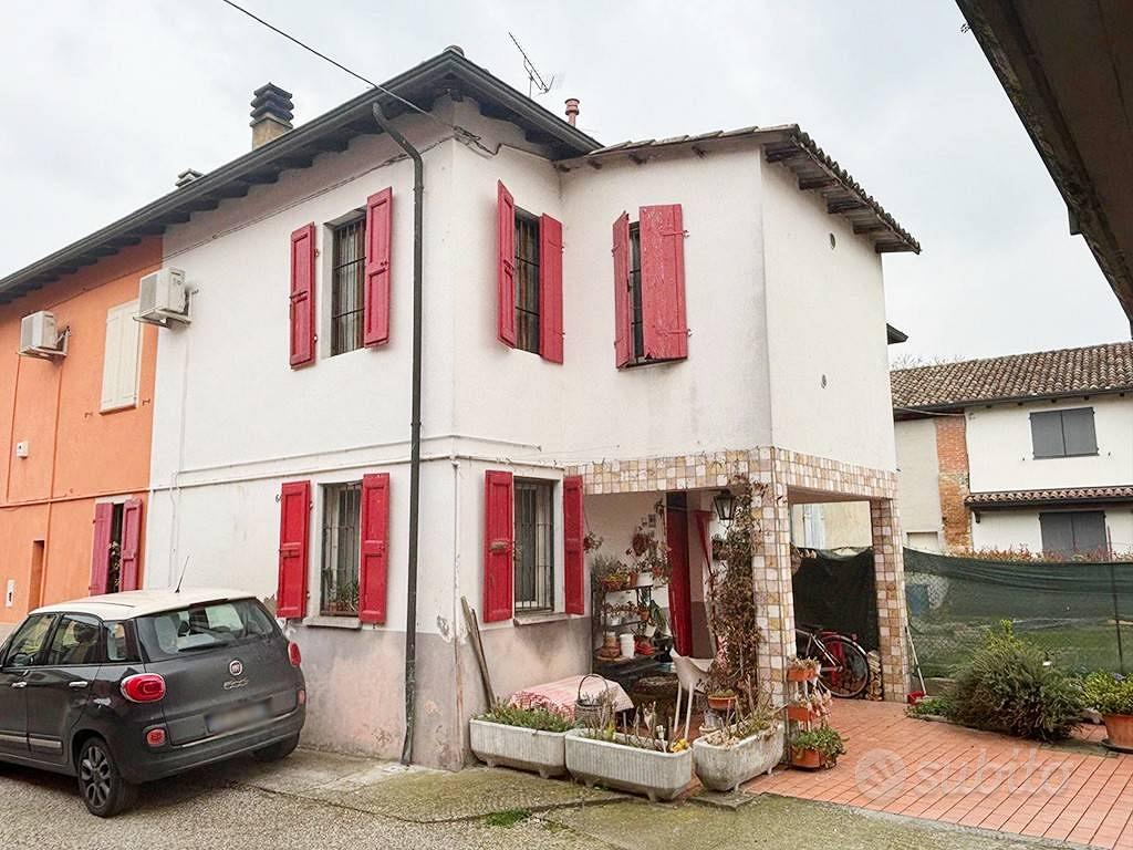 Casa indipendente di 92 m² con 3 locali a Parma