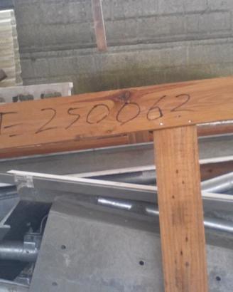 Gabbie sala di mungitura DE LAVAL nuove