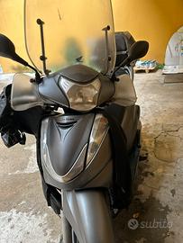 Scooter Honda SH300