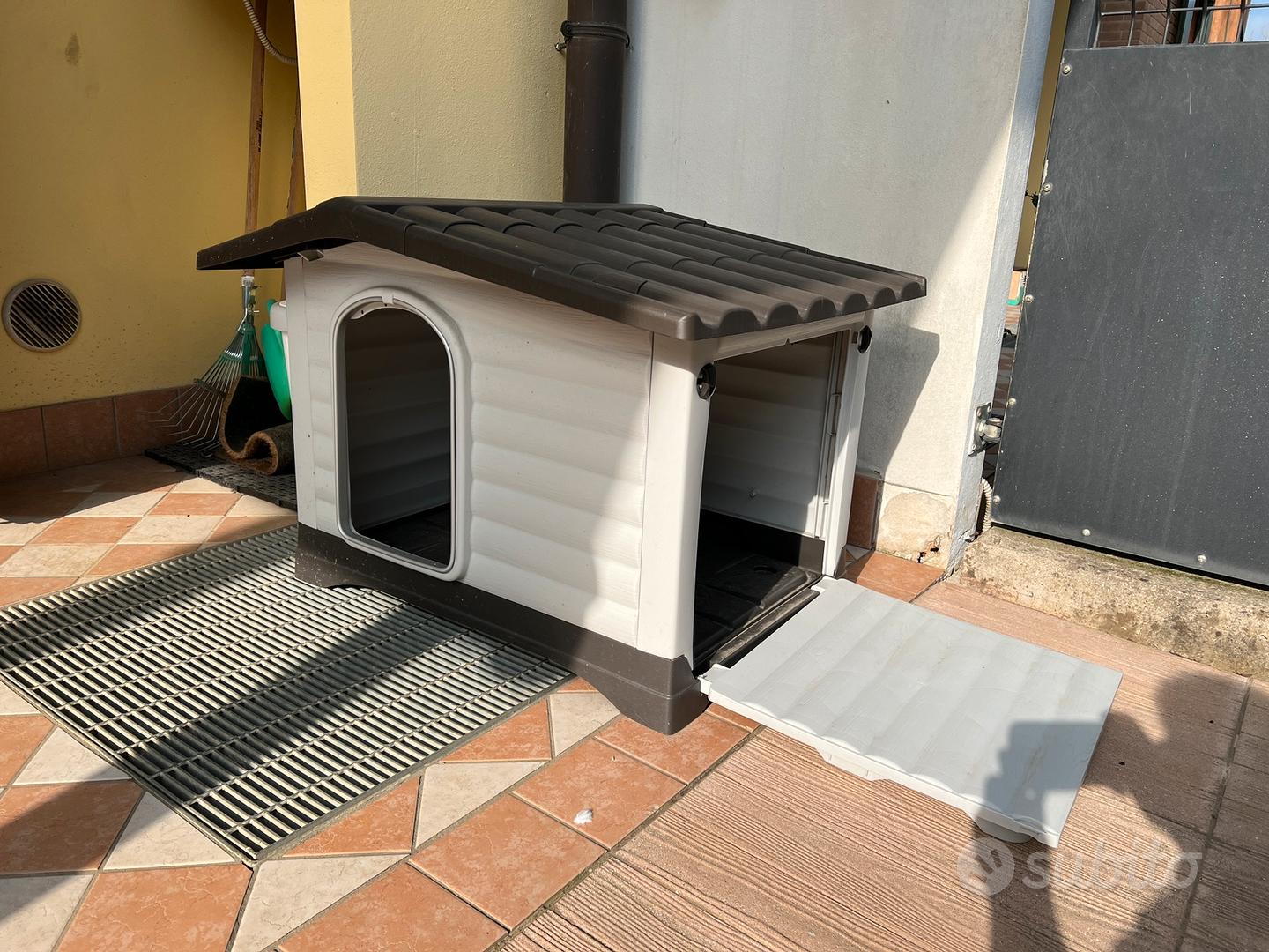 Cuccia per cani da esterno - Animali In vendita a Venezia