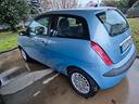 lancia-ypsilon-1-2-argento-ok-neopatentato-taglian