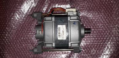 Motore lavatrice Ariston AVSL 109 a cod. 160018926