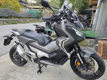 X-ADV 750 ANNO 2020 KM 18700