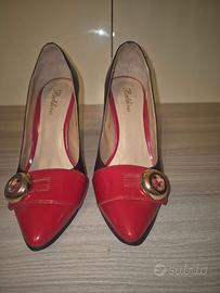 Scarpe dai colori vivaci in pelle vera