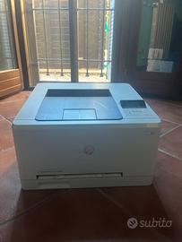 Stampante HP laserjet pro M252n